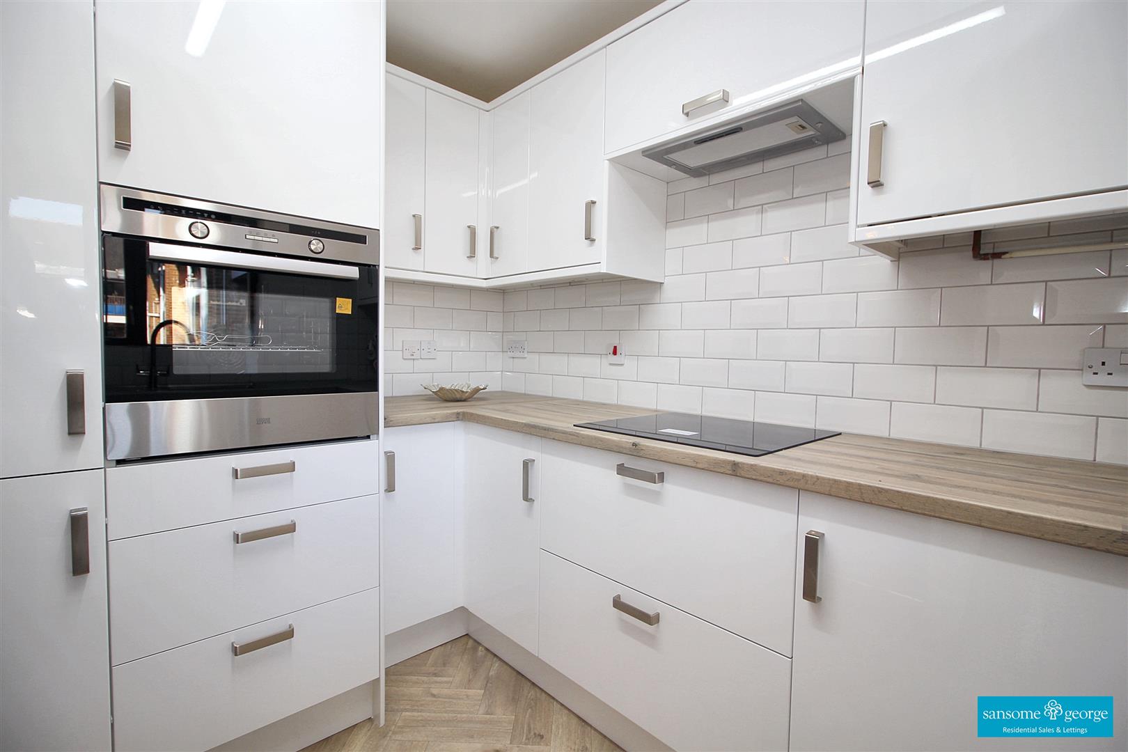 Emmbrook Court, Reading